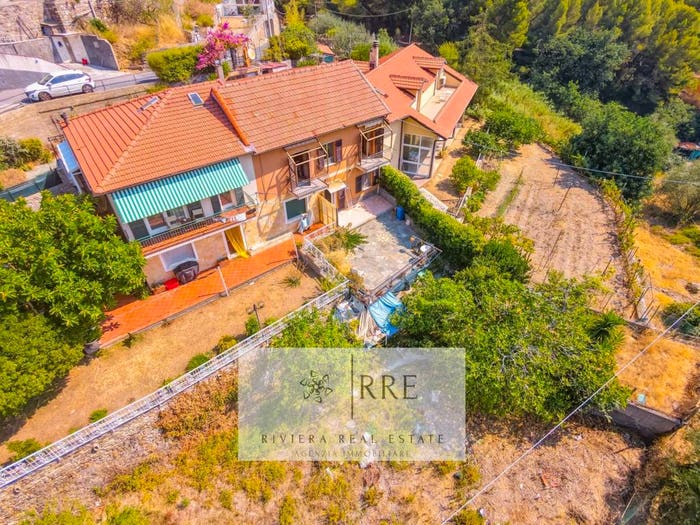 Casa quadrilocale in vendita in Regione Fenarina, Fenarina Via Neghelli Collina di Ponente, Alassio