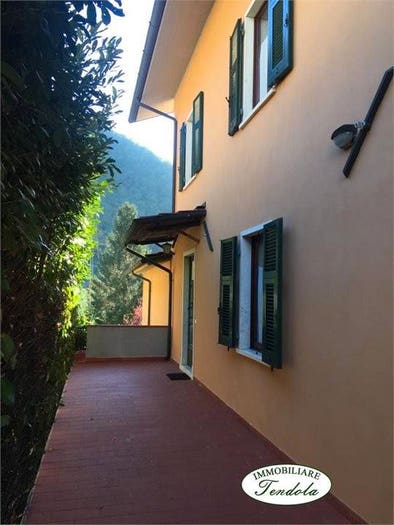 Casa con 6 locali in vendita in Equi Terme, Fivizzano