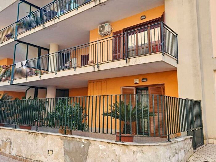 Appartamento quadrilocale in vendita in Via Cancello SNC, Caserta