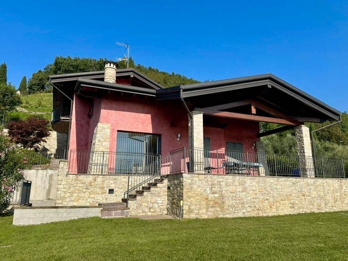 Casa con 6 locali in vendita in Via Loreto, Cenate Sotto