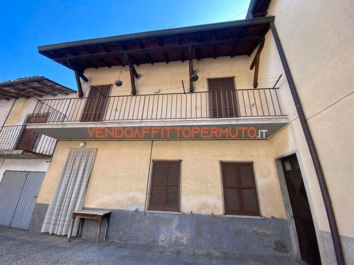 Casa quadrilocale in vendita in VIA FOSSE, Centro, Grumello del Monte