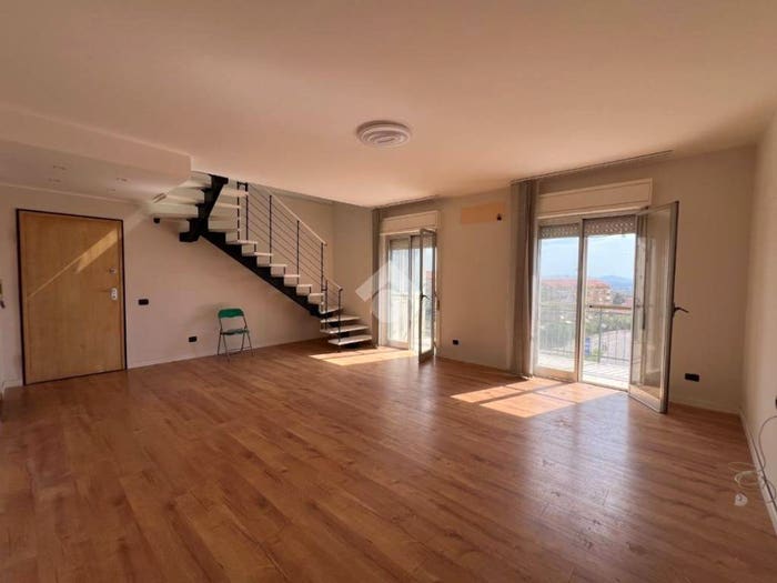 Appartamento con 6 locali in vendita in Via Stromboli, Serraferlicchio Montaperto Giardina Gallotti, Agrigento