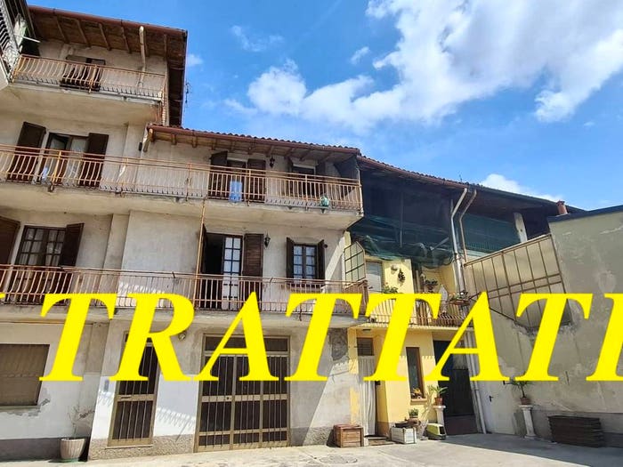 Casa con 6 locali in vendita in Via Peschiera, Centro, Arcene