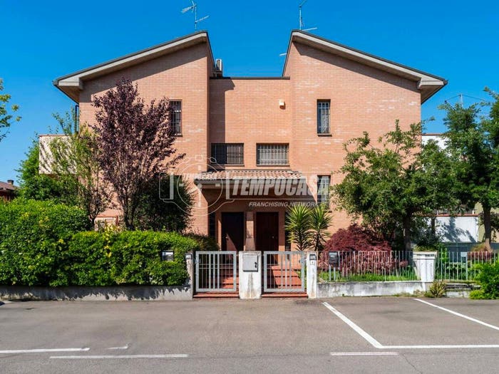 Casa quadrilocale in vendita in Via Giuseppe Minardi, Centro, Montecchio Emilia
