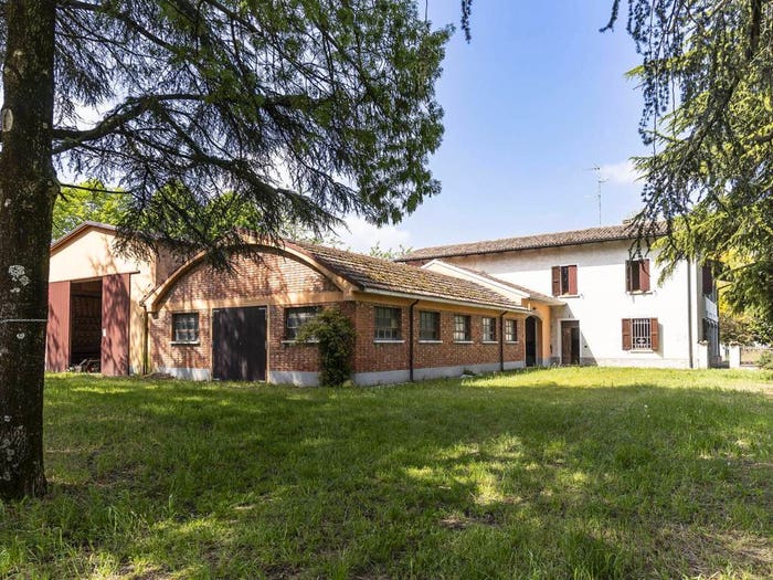 Casa con 6 locali in vendita in Strada Sant'Ilario, Montecchio Emilia