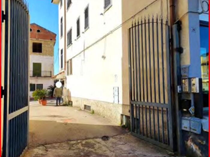 Appartamento trilocale in vendita in Via Nazionale Appia, Casapulla