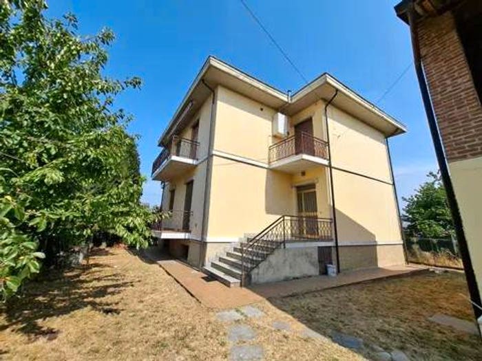 Casa con 6 locali in vendita in Via G Marconi, Cardazzo, Bosnasco