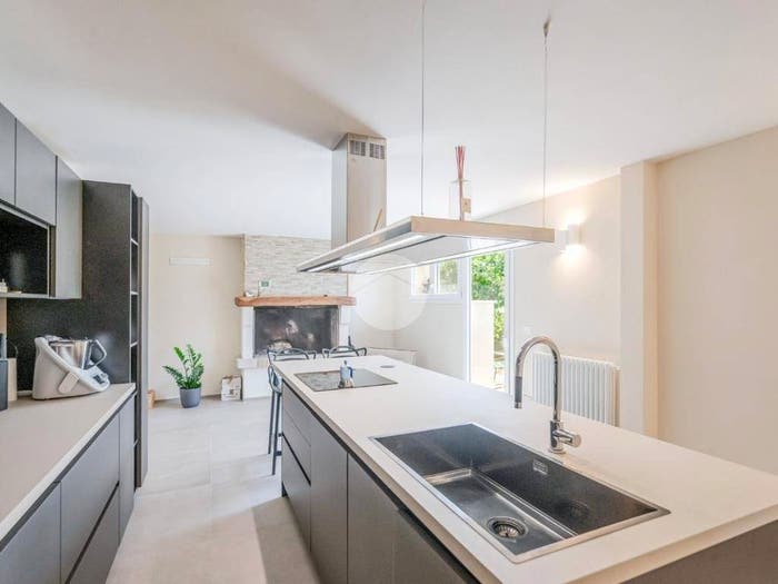 Casa con 6 locali in vendita in Via lionello fiumi, Cavajon Veronese, Cavaion Veronese