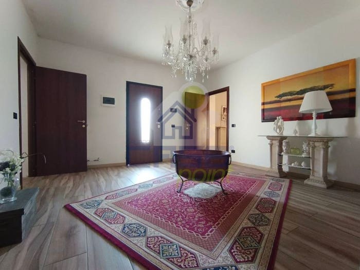 Casa con 6 locali in vendita in VIA CANTONI, Torricella del Pizzo