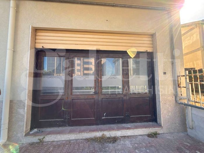 Casa trilocale in vendita in Via Bernardo Mattarella, Centro, Bagheria