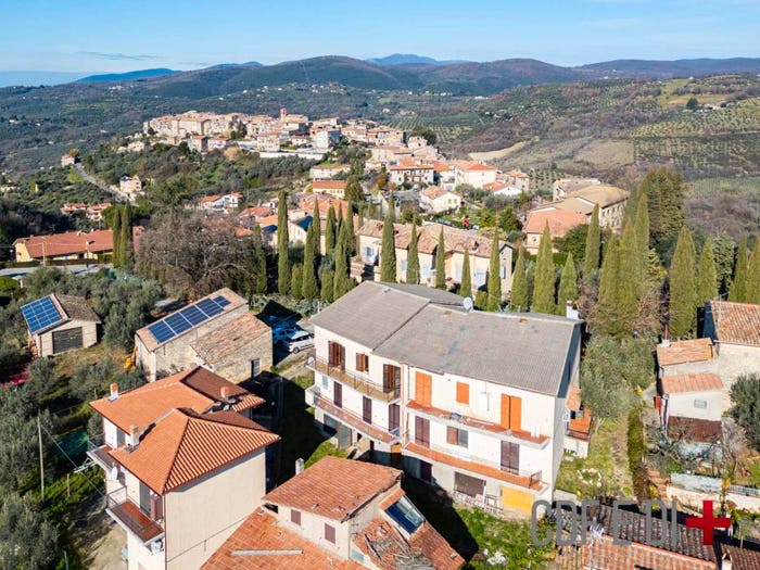 Appartamento trilocale in vendita in Via Colle Gioiello, Centro, Monteleone Sabino