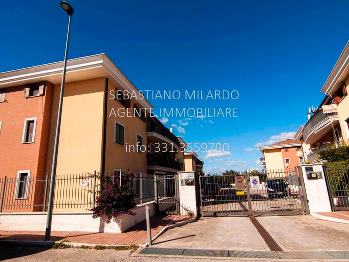 Appartamento trilocale in vendita in Via Roma, Castelluccio dei Sauri