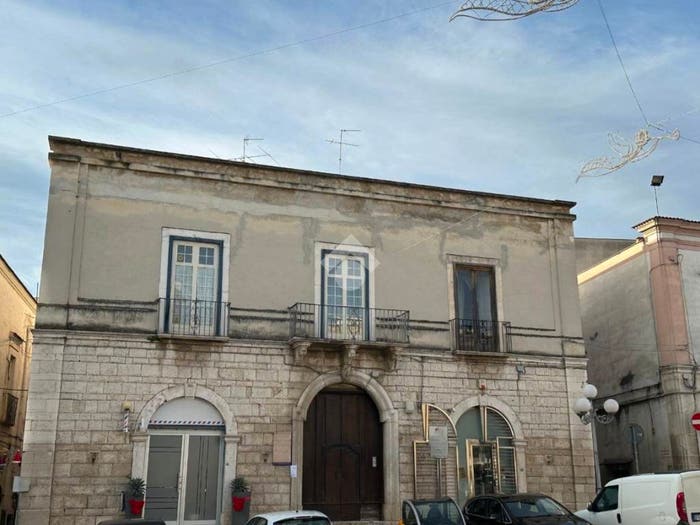 Appartamento con 6 locali in vendita in Piazza della Repubblica, Centro, Canosa di Puglia