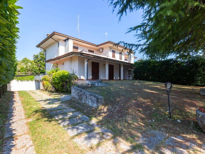 Casa con 6 locali in vendita in Via Mazzini, Centro, Roveredo in Piano