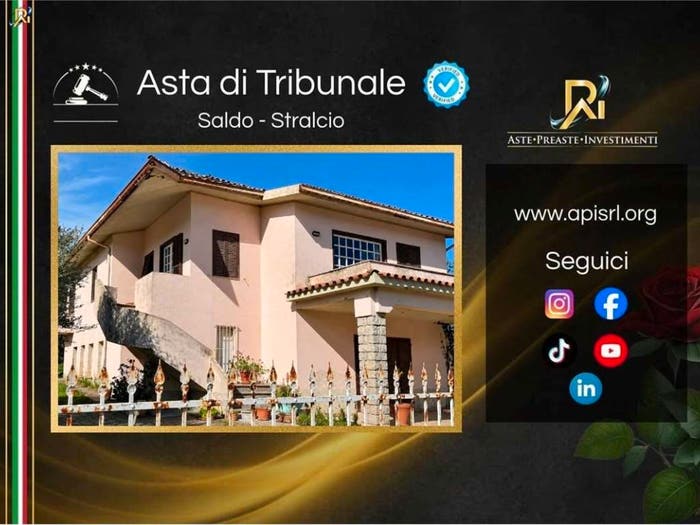 Casa con 6 locali in vendita in Via Tempio, Calangianus