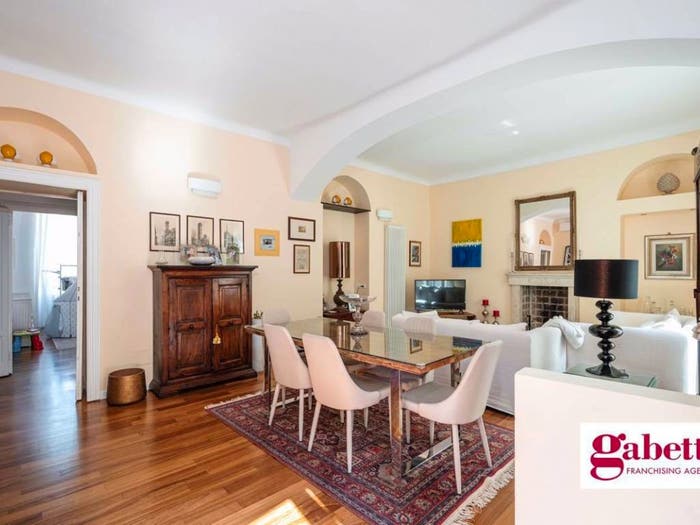 Appartamento trilocale in vendita in Via Savona, Solari, Milano