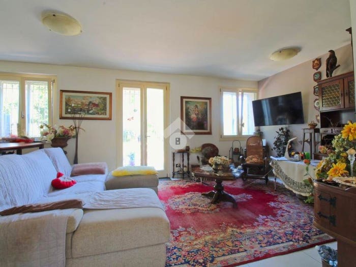 Appartamento con 5 locali in vendita in Via Umbria, Castelfidardo