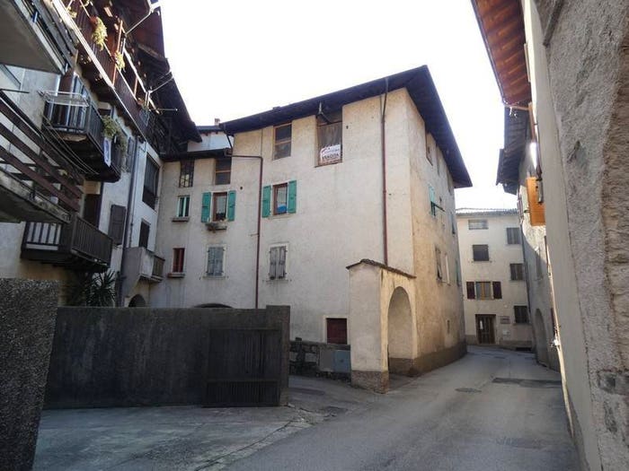 Appartamento quadrilocale in vendita in Via Trento, Centro, Storo