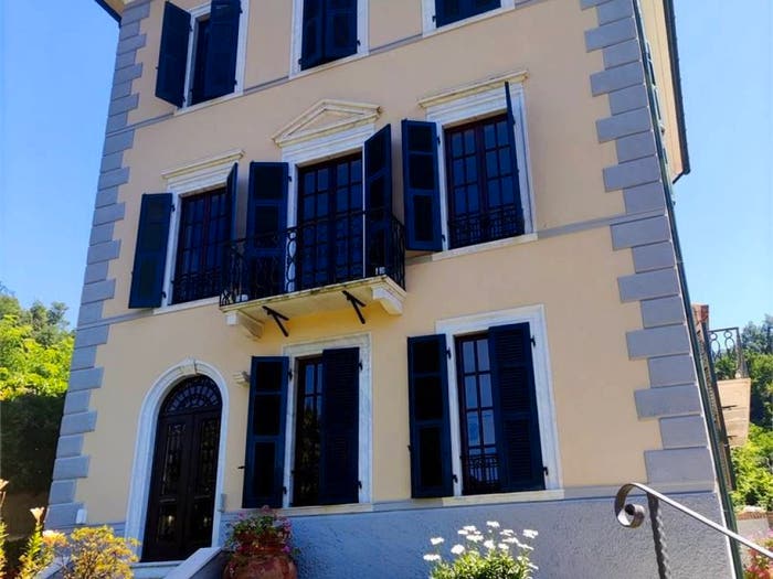 Casa con 6 locali in vendita in Centro, Carrara