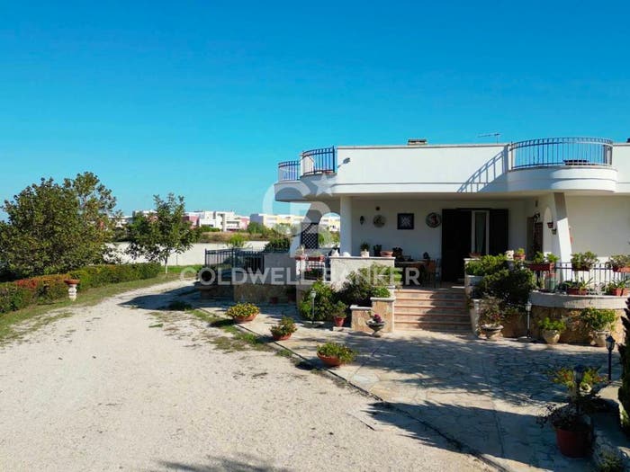 Casa con 6 locali in vendita in Via Pepini, San Cesario di Lecce