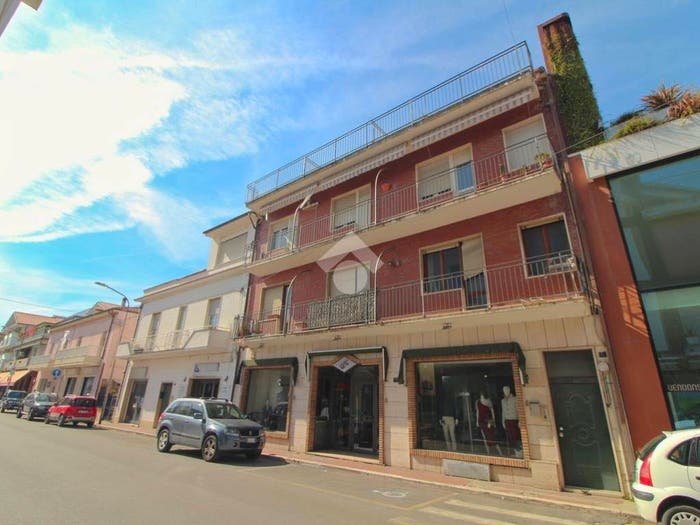 Appartamento quadrilocale in vendita in Via Trieste, Centro, Giulianova