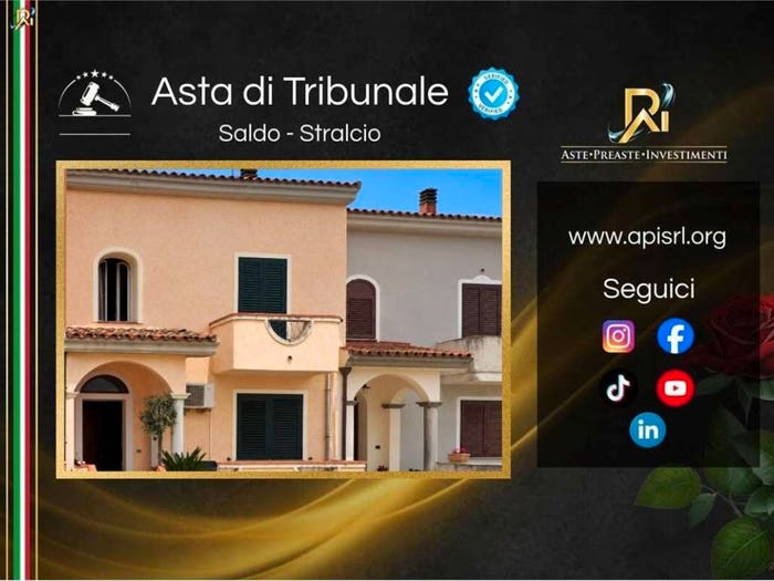Casa con 6 locali in vendita in Via Tuttavista, Galtellì