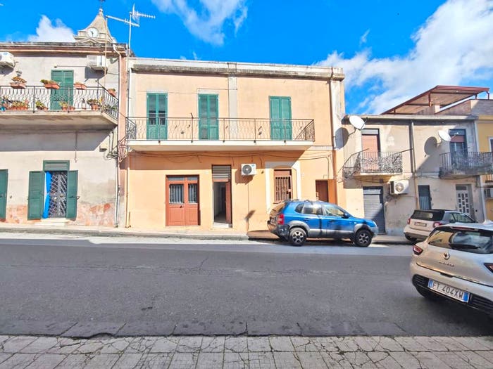 Appartamento quadrilocale in vendita in Via Ernesto Cianciolo, Bordonaro Cumia, Messina
