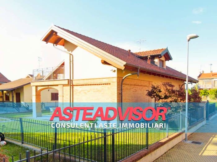 Casa con 6 locali in vendita in Frazione Castelrosso Via Casale G, Castelrosso Torassi, Chivasso