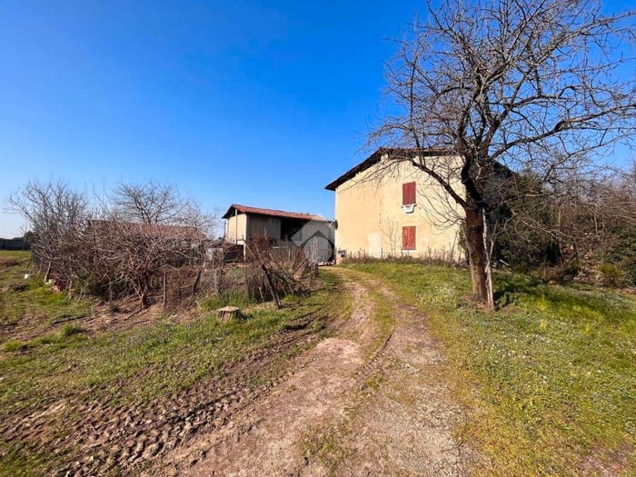 Casa con 5 locali in vendita in Via per calepio, Capriolo