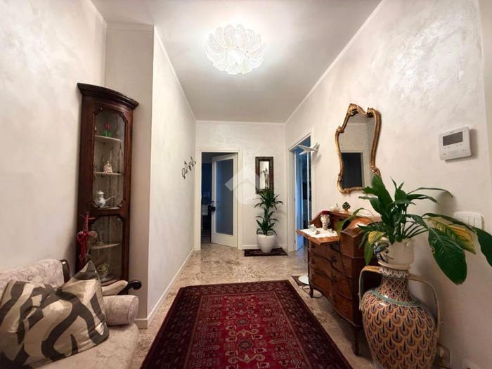 Appartamento quadrilocale in vendita in Via Buzzaccarini, Madonna Pellegrina, Padova