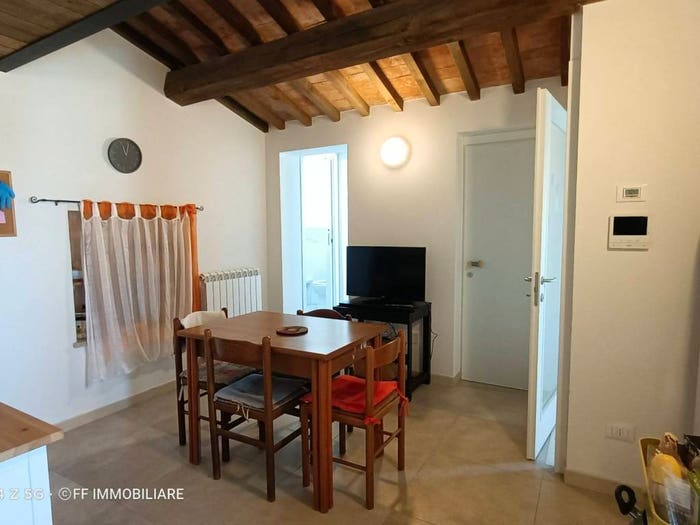 Appartamento quadrilocale in vendita in Via Giovanni Mario Crescimbeni, Centro, Macerata