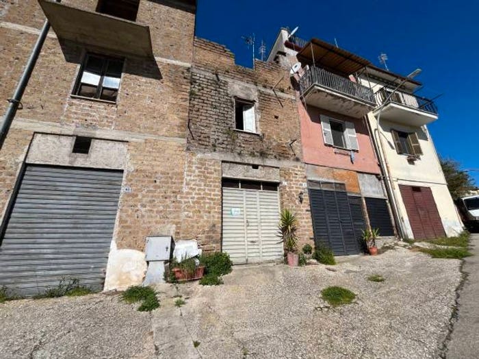 Appartamento trilocale in vendita in Via Silvio Pellico, Vasanello