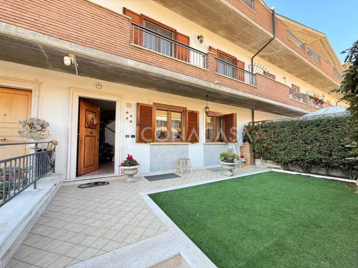 Casa con 6 locali in vendita in Via Don Orlando Di Orio, Magliano De'Marsi, Magliano de' Marsi