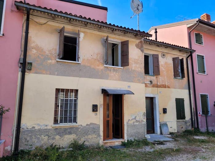 Casa con 6 locali in vendita in Via Bassone, Bassone, Verona