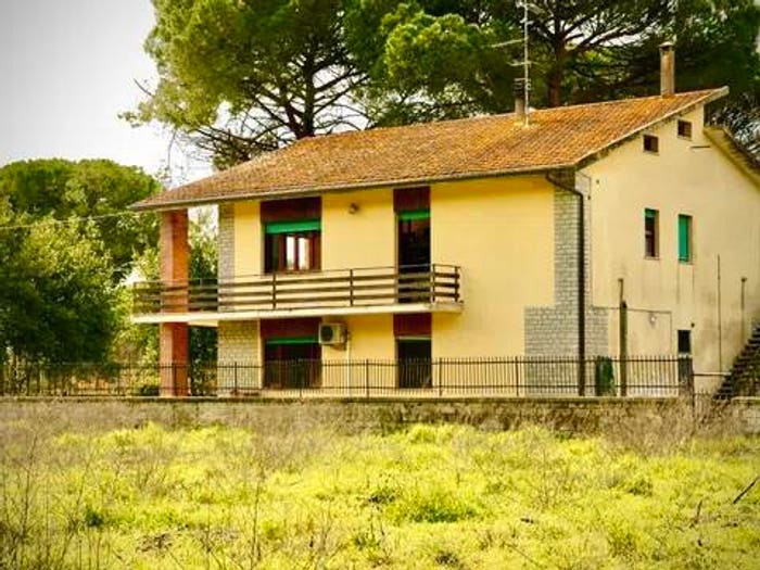 Casa con 6 locali in vendita in Scesa Trasimeno, Rigutini, Castiglione del Lago