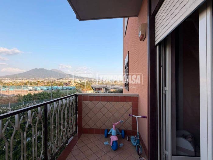 Appartamento trilocale in vendita in Via giuseppe garibaldi, Arpino, Casoria