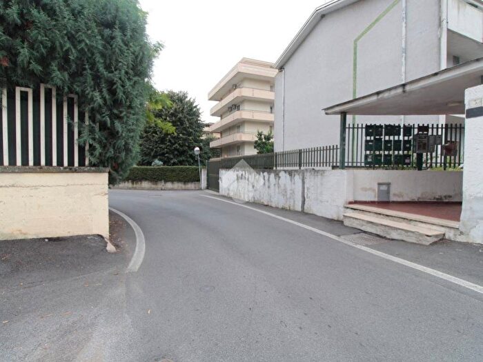 Casa con 6 locali in vendita in Via Jacopo Comin, Puccianiello, Caserta
