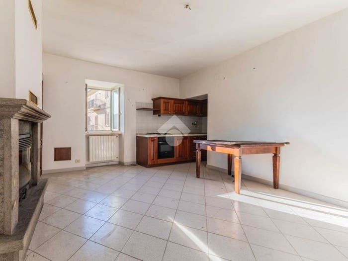 Appartamento quadrilocale in vendita in Via regina margherita, Vejano