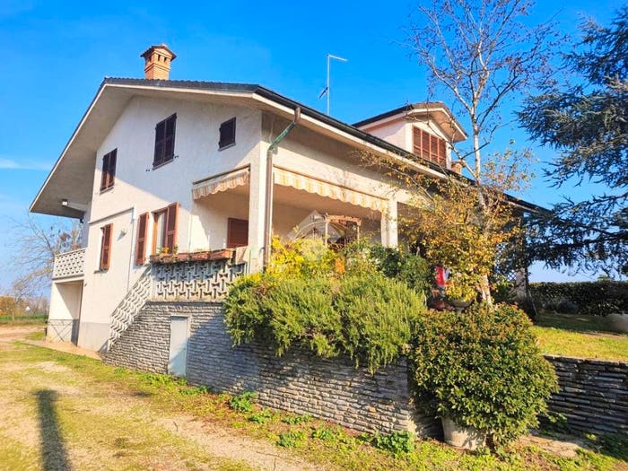 Casa con 6 locali in vendita in Via SP, Volpeglino