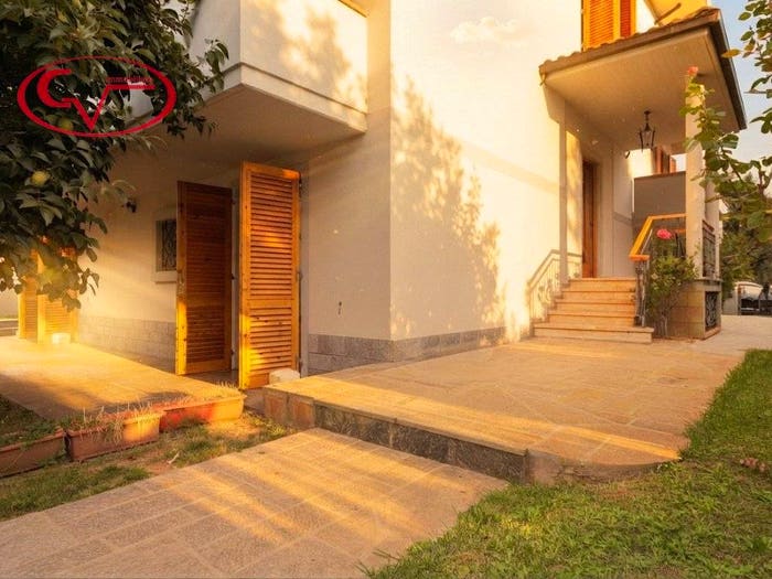 Casa quadrilocale in vendita in Via Ernesto Rossi, Città, Montevarchi