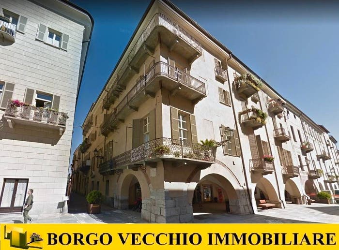 Appartamento quadrilocale in vendita in Via Sette Assedi, Centro Storico, Cuneo