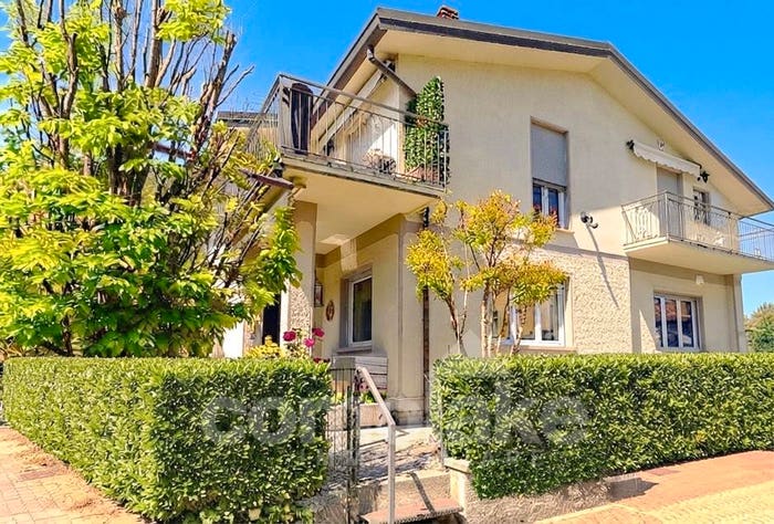 Casa quadrilocale in vendita in Via Privata Colorina, Cernobbio