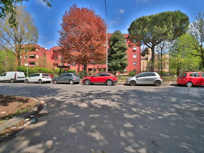 Appartamento trilocale in vendita in Via Camillo Golgi, Bernate La Ca', Arcore