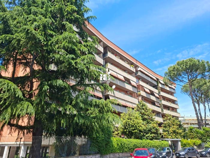 Appartamento trilocale in vendita in Via Clauzetto, Labaro, Roma