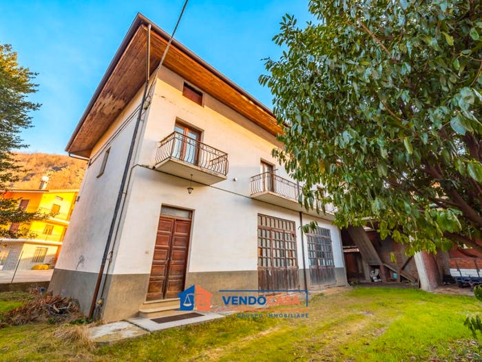Casa con 5 locali in vendita in Via Campo Sportivo, Centro, Venasca