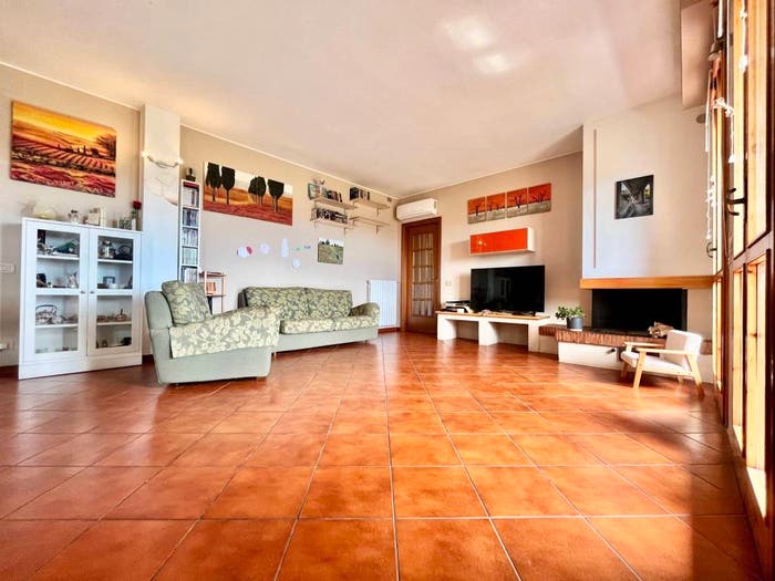 Casa con 5 locali in vendita in Via Giovanni da Verrazzano, Oltrera, Pontedera
