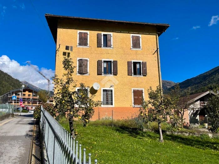 Appartamento trilocale in vendita in Via Ponte Vittoria, Strembo