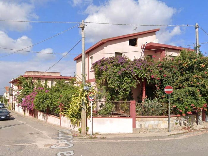 Casa con 6 locali in vendita in Sardara