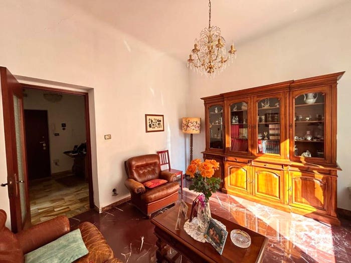 Appartamento con 6 locali in vendita in via finocchiaro aprile, Foce, Genova