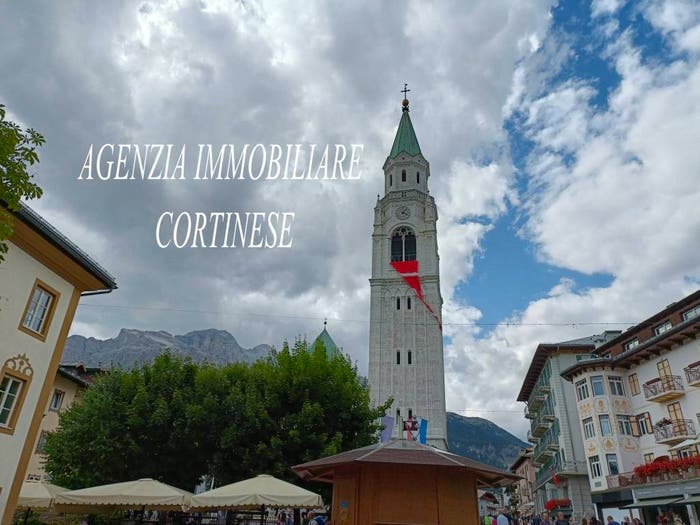 Casa con 6 locali in vendita in Largo delle Poste, Centro, Cortina d'Ampezzo